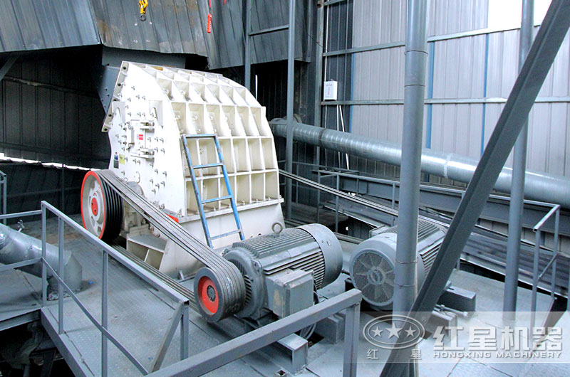 大型砂石粉碎機(jī)-重錘式破碎機(jī) 大型砂石粉碎機(jī)-重錘式破碎機(jī)
