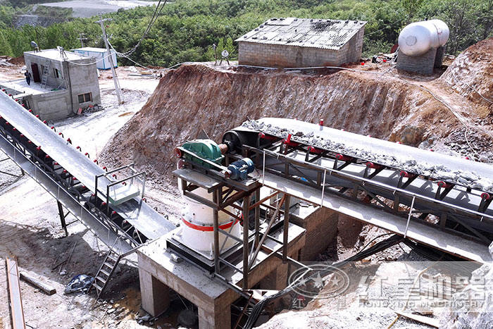 圓錐破碎機(jī)加工物料現(xiàn)場