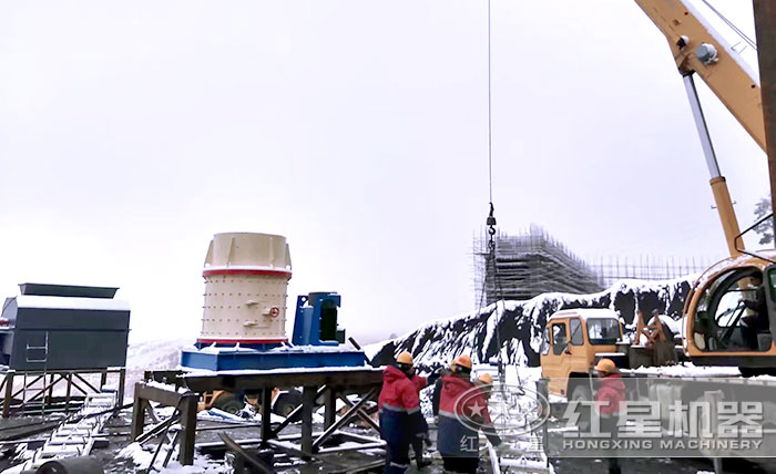 山東用戶煤矸石粉碎機安裝現場 山東用戶煤矸石粉碎機安裝現場